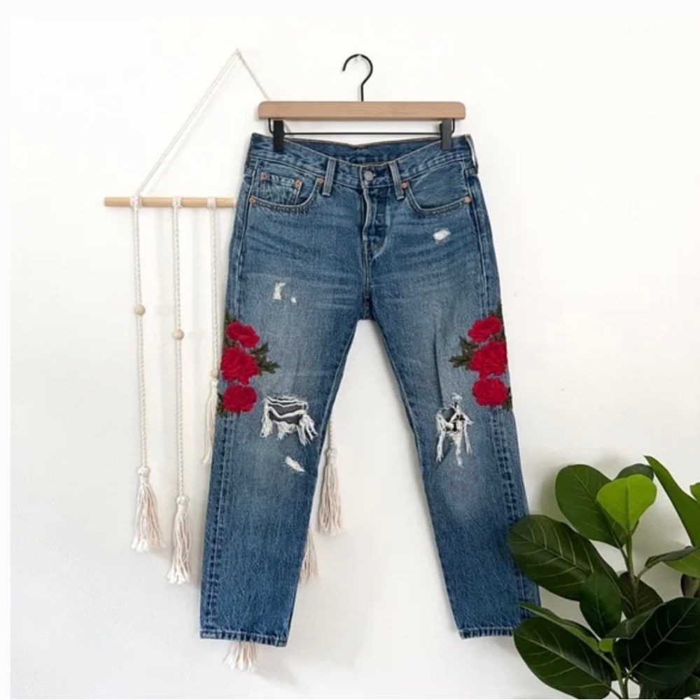 Levi’s 501 boyfriend cropped jeans with rose embroidery